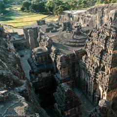 Buddhistiska grotta tempel - unik arkitektonisk konst i Asien Rock tempel i Indien