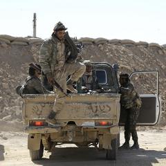 A kurdok visszafoglalták a fegyveresektől Szíria legnagyobb olajmezőjét