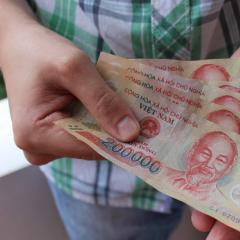Que moeda levar para o Vietnã
